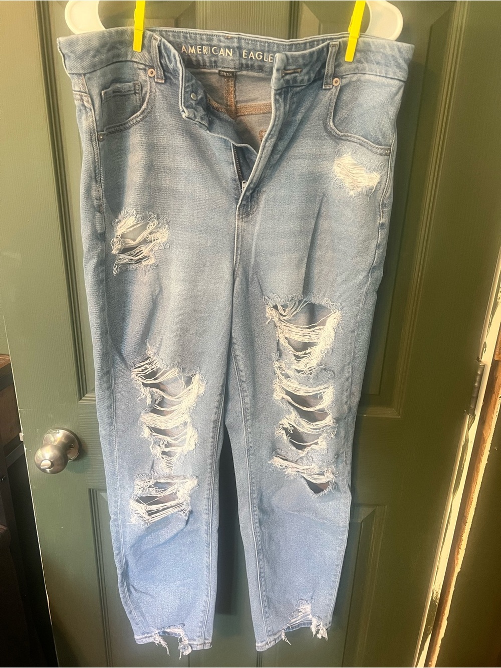 American Eagle Outfitters Light Blue Distressed Boyfriend Jeans